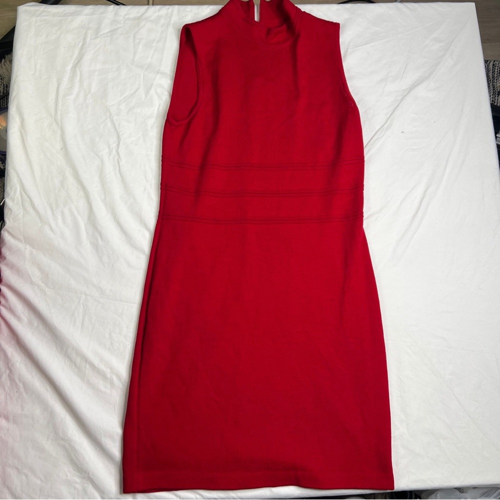 St John Nice Santana Knit Red Dress Sleeveless Design Career Dress sz 4 A050923 - Picture 1 of 6